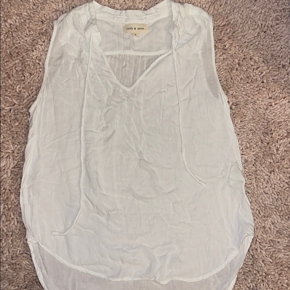 Cloth & Stone vneck top - Picture 3 of 3